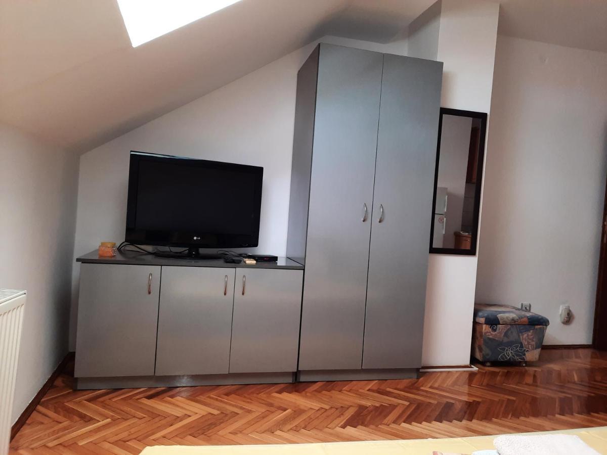 Apartament Studio In The Centre Of Nowy Sad Zewnętrze zdjęcie