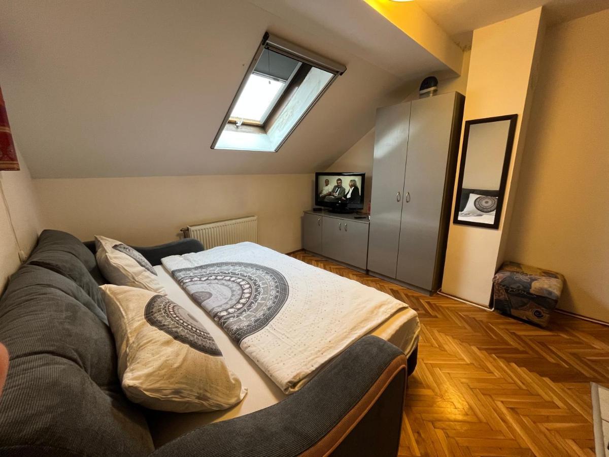 Apartament Studio In The Centre Of Nowy Sad Zewnętrze zdjęcie